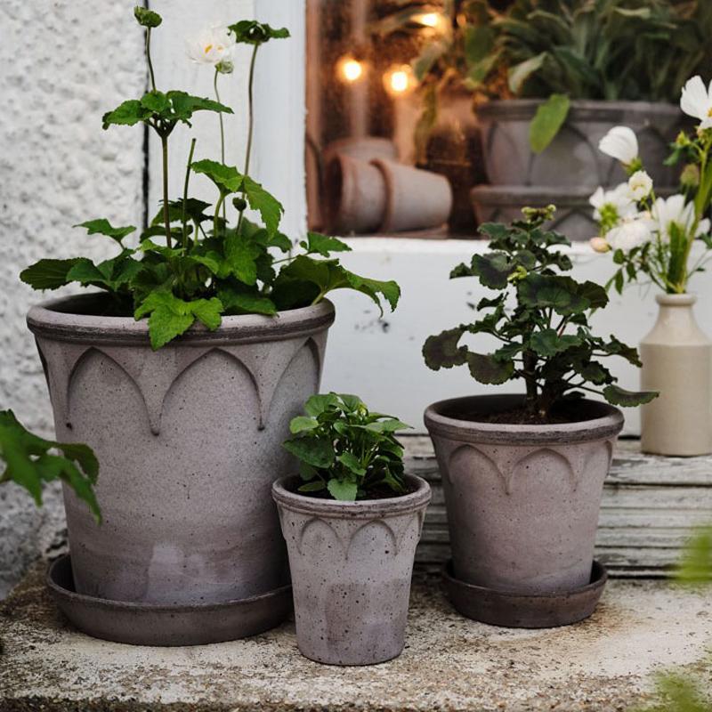 Elizabeth 4.7" Gothic Arch Pot - Grey