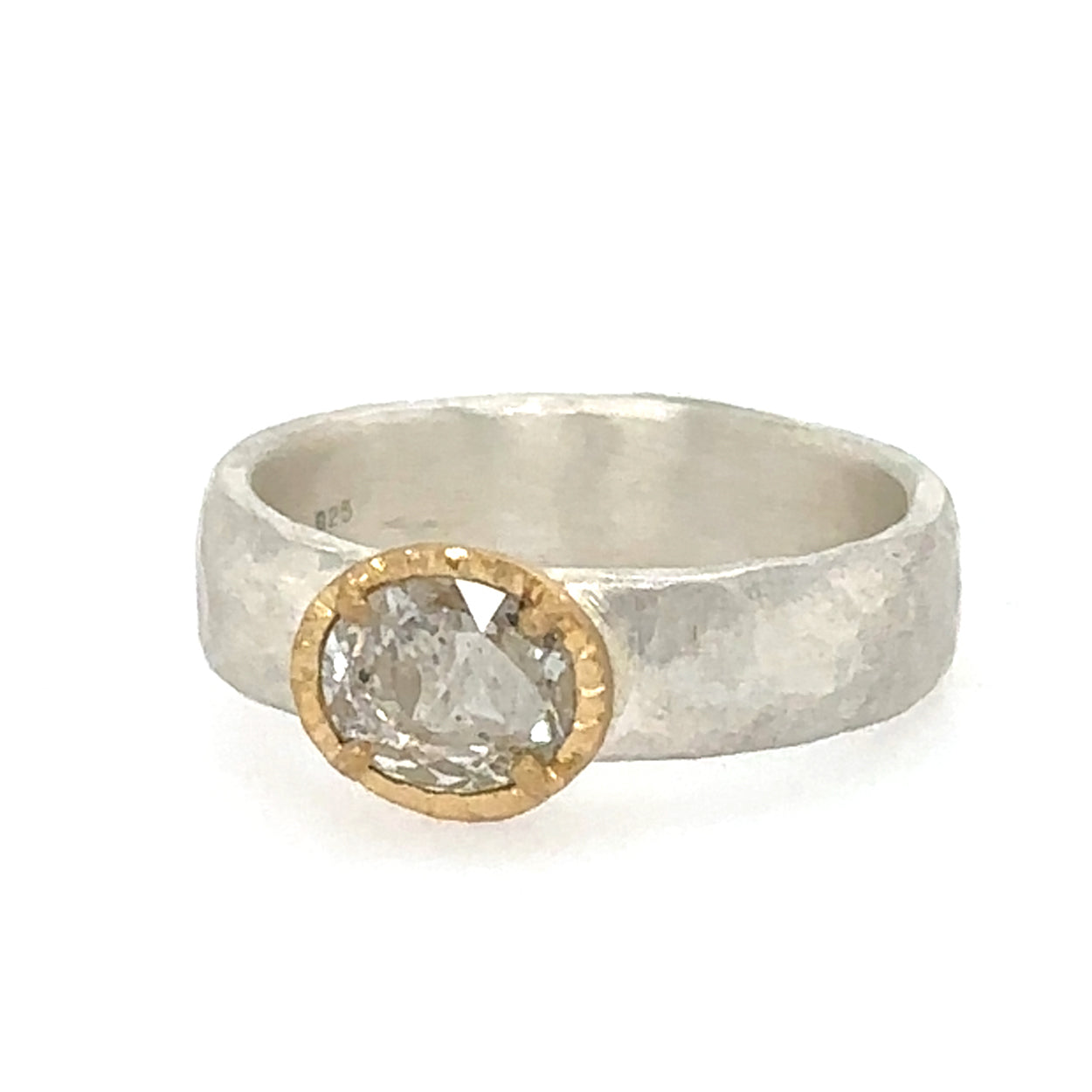 Camellia Mounted Icy Diamond Band