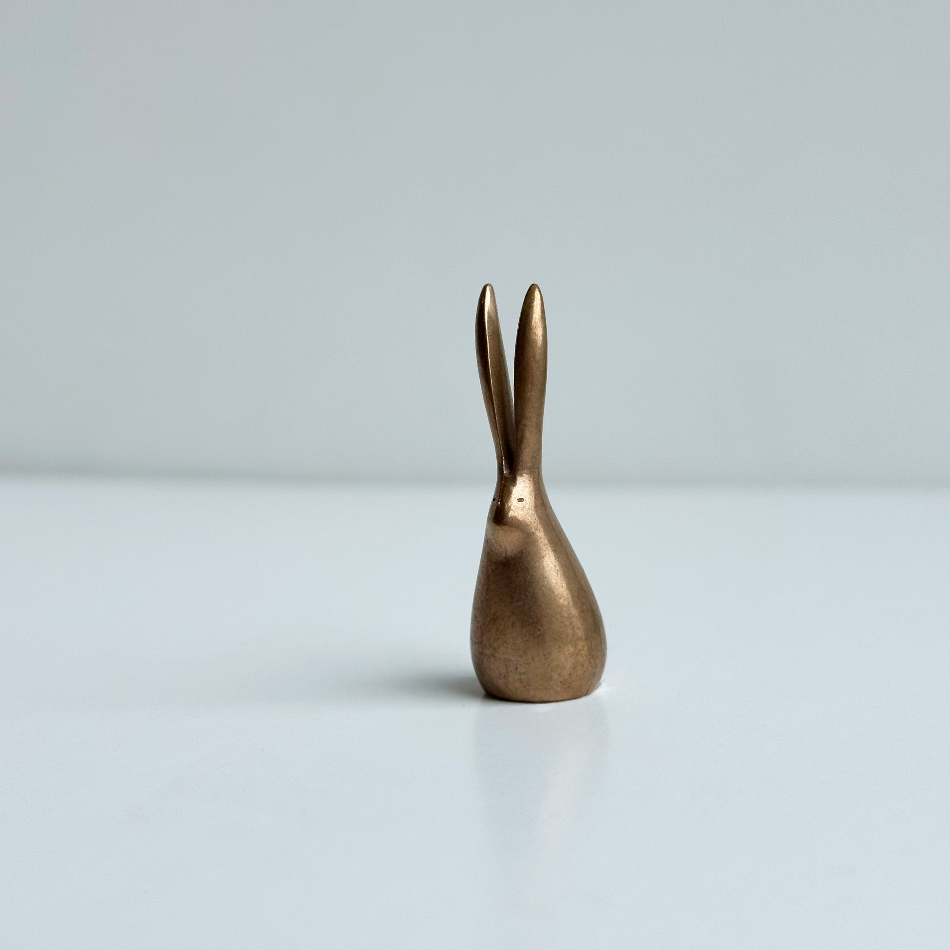 Tiny Bronze Thin Rabbit