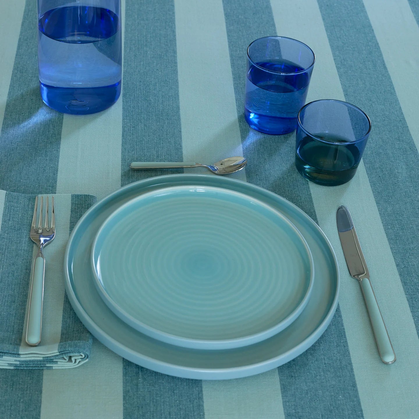 Essential Glassware Small Blue