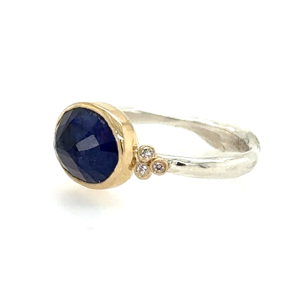 Belén Royal Blue Sapphire Ring with Diamonds
