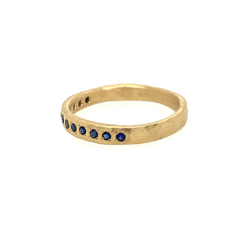 18k Blue Sapphire Band