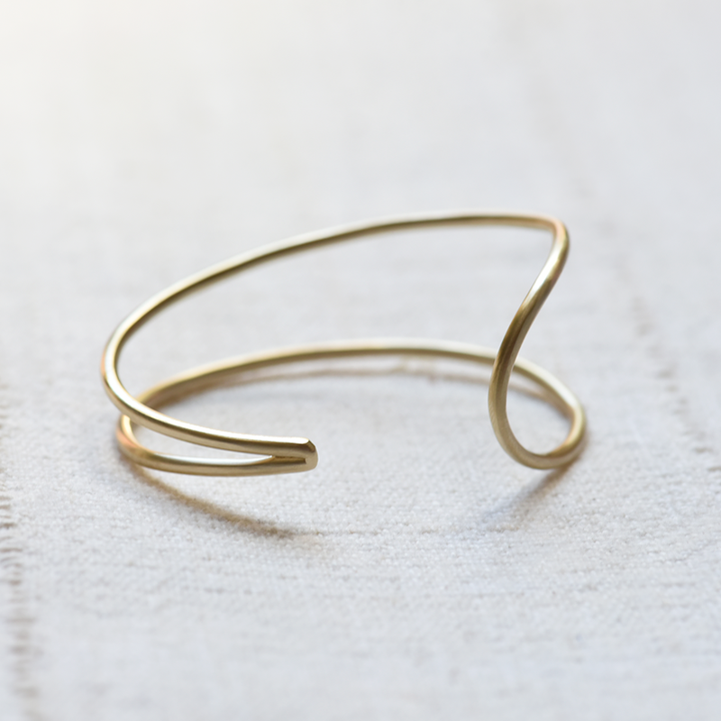 Outline Cuff (Brass)
