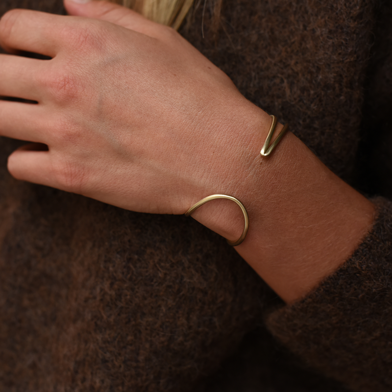 Outline Cuff (Brass)