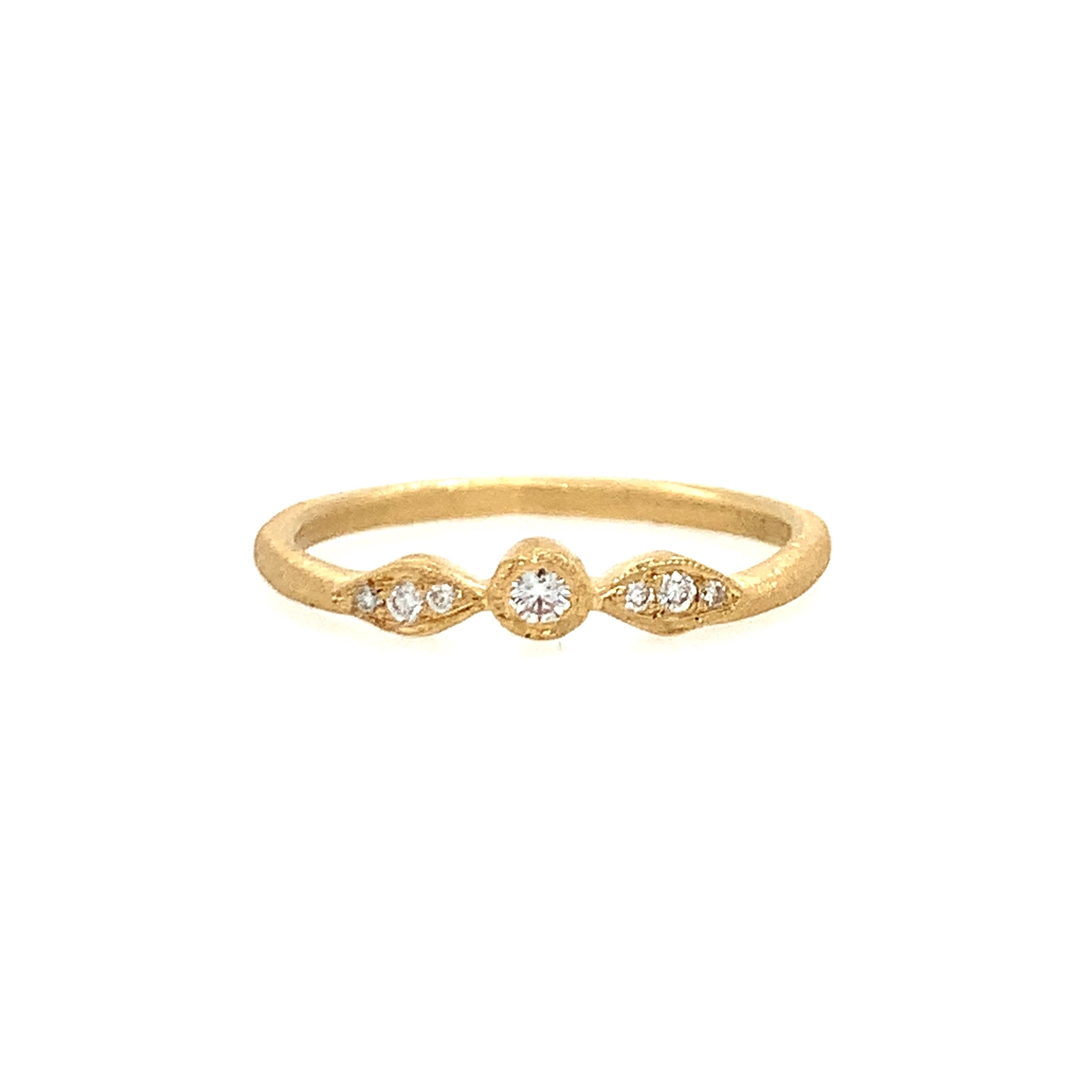 18K Seedling Diamond Bezel Ring