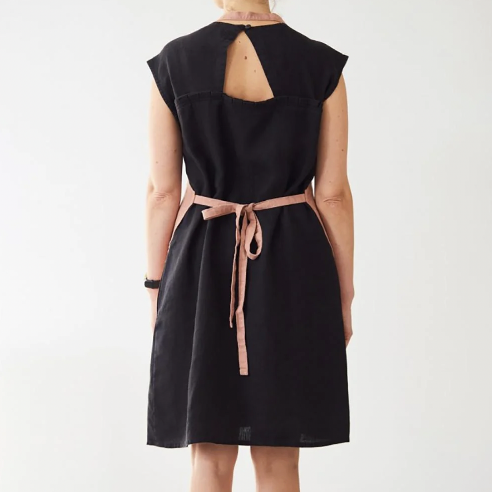 Linen Tales Daily Apron - Café Creme