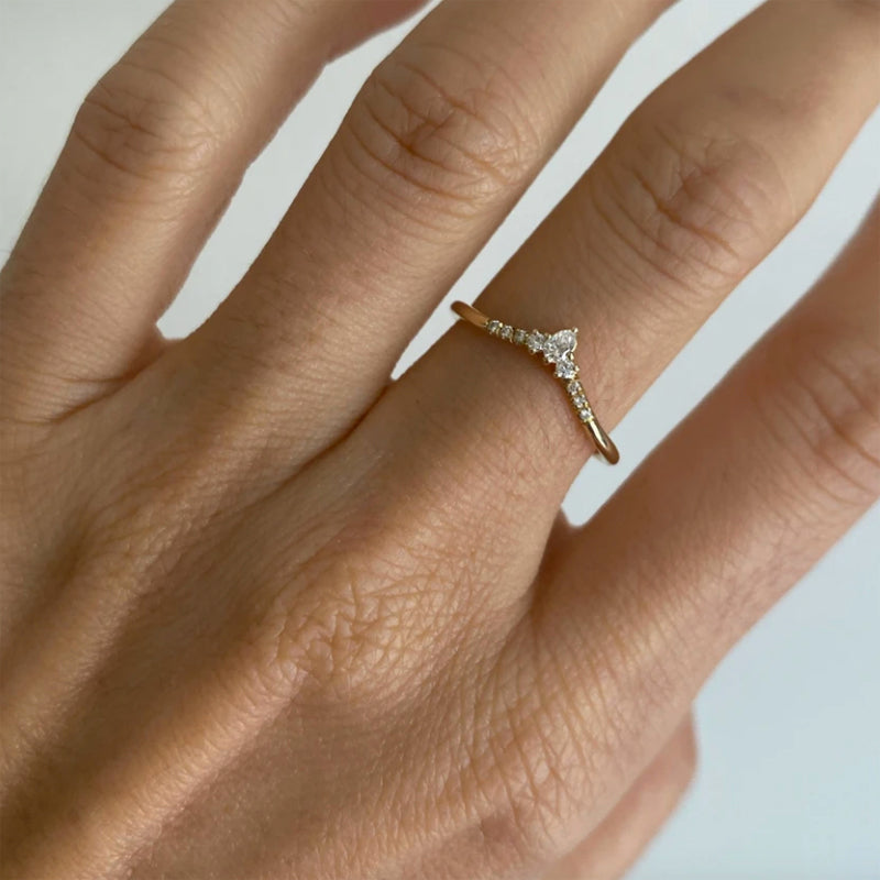 14k Diamond Peak Ring