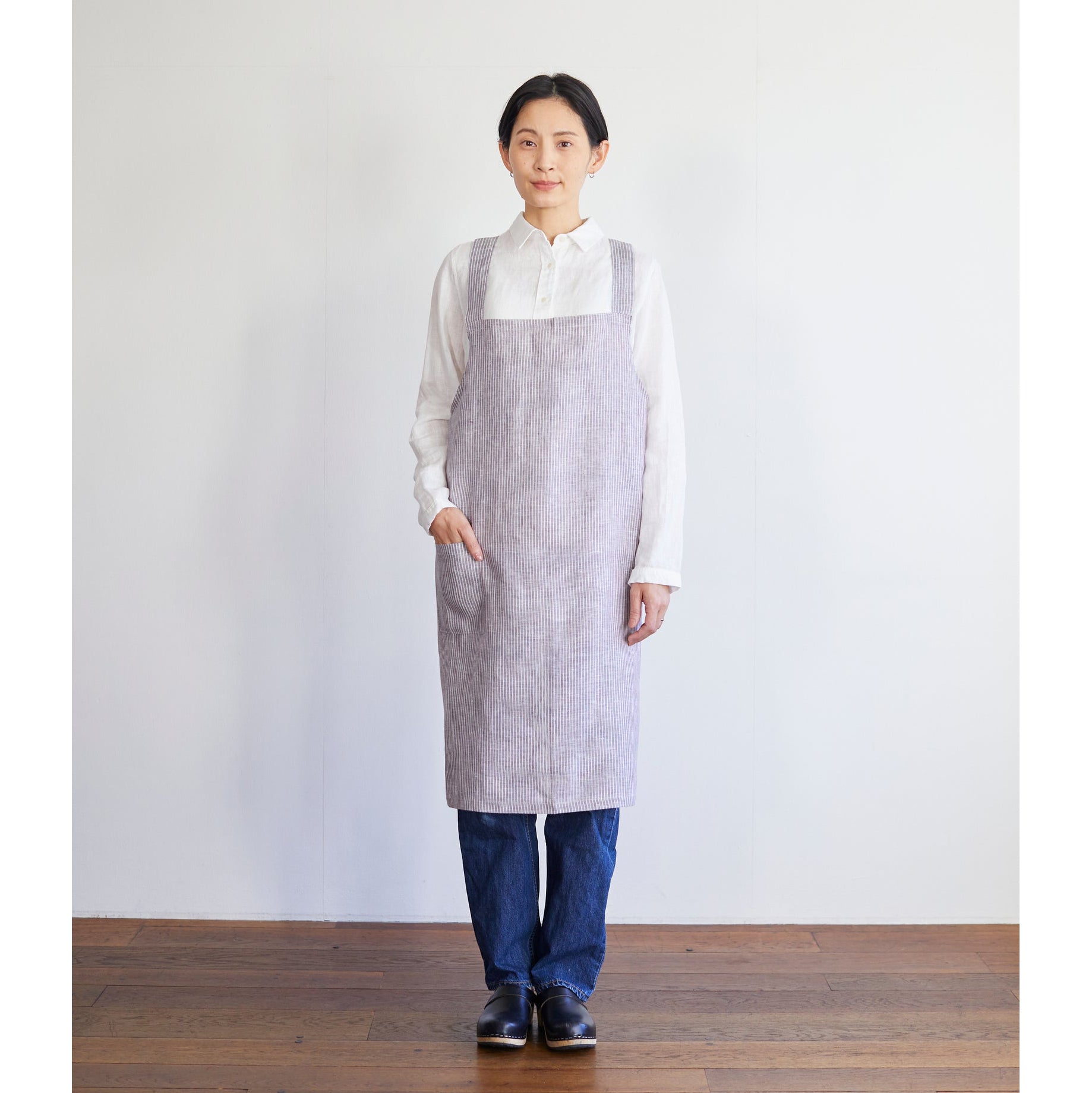 Crossback Linen Apron (White + Grey Stripe)