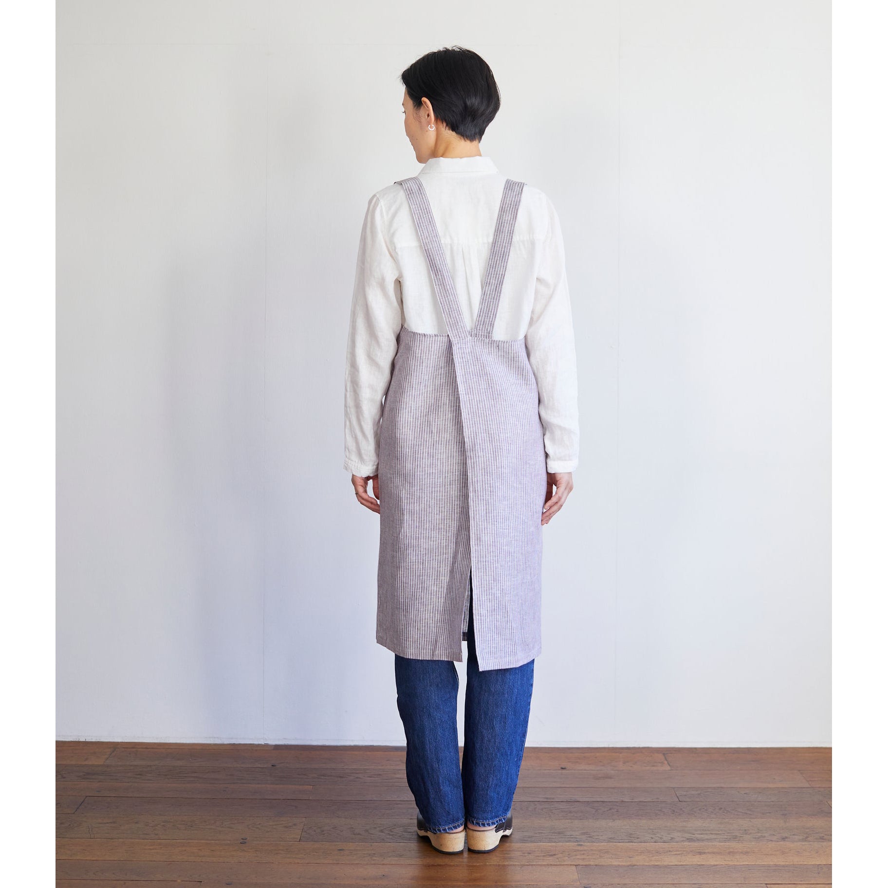 Crossback Linen Apron (White + Grey Stripe)