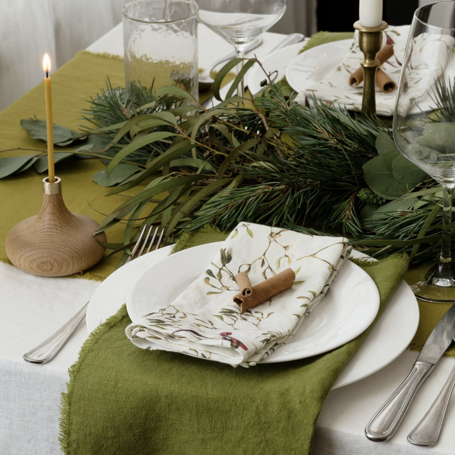 Linen Napkins - Set/2 - Mistletoe