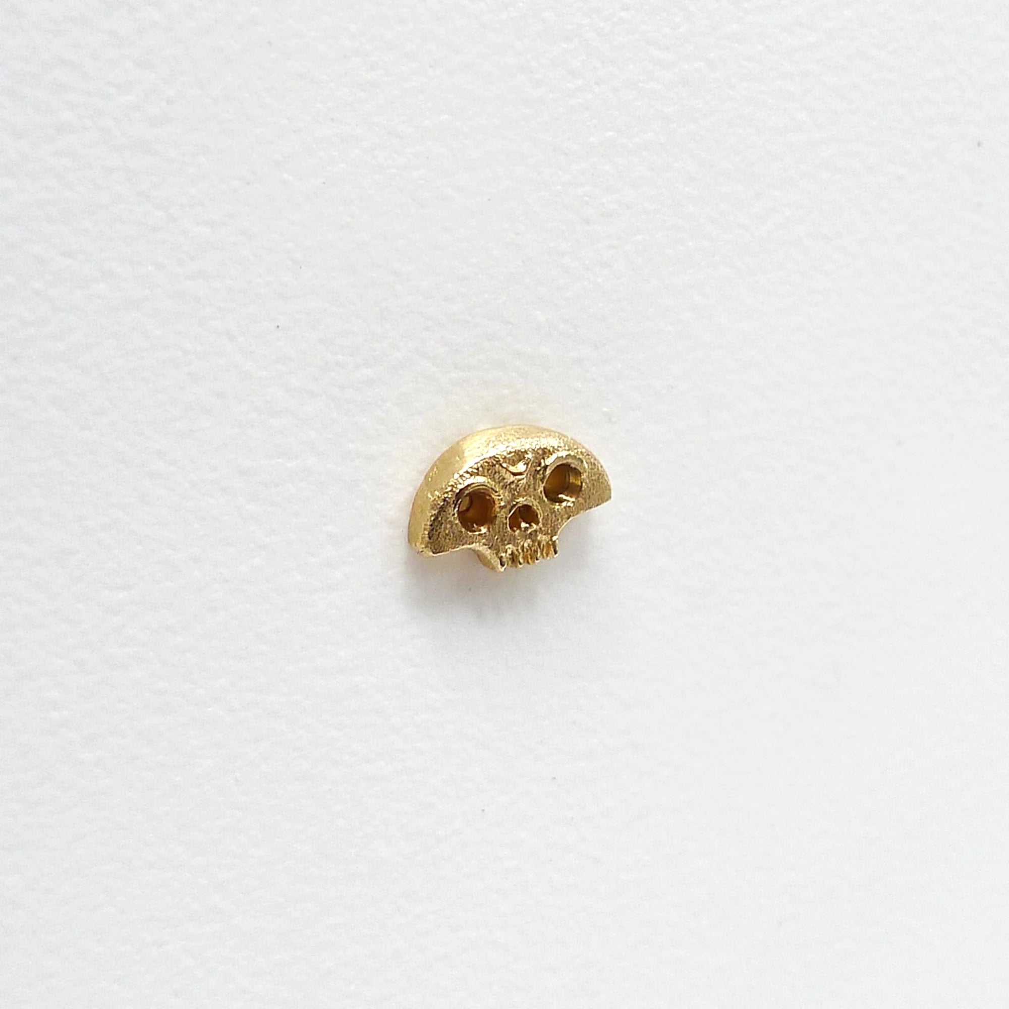 14k Bitty Skull Studs