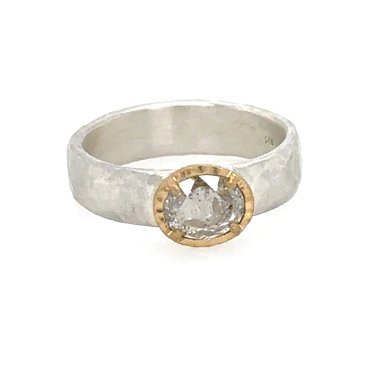Camellia Mounted Icy Diamond Band