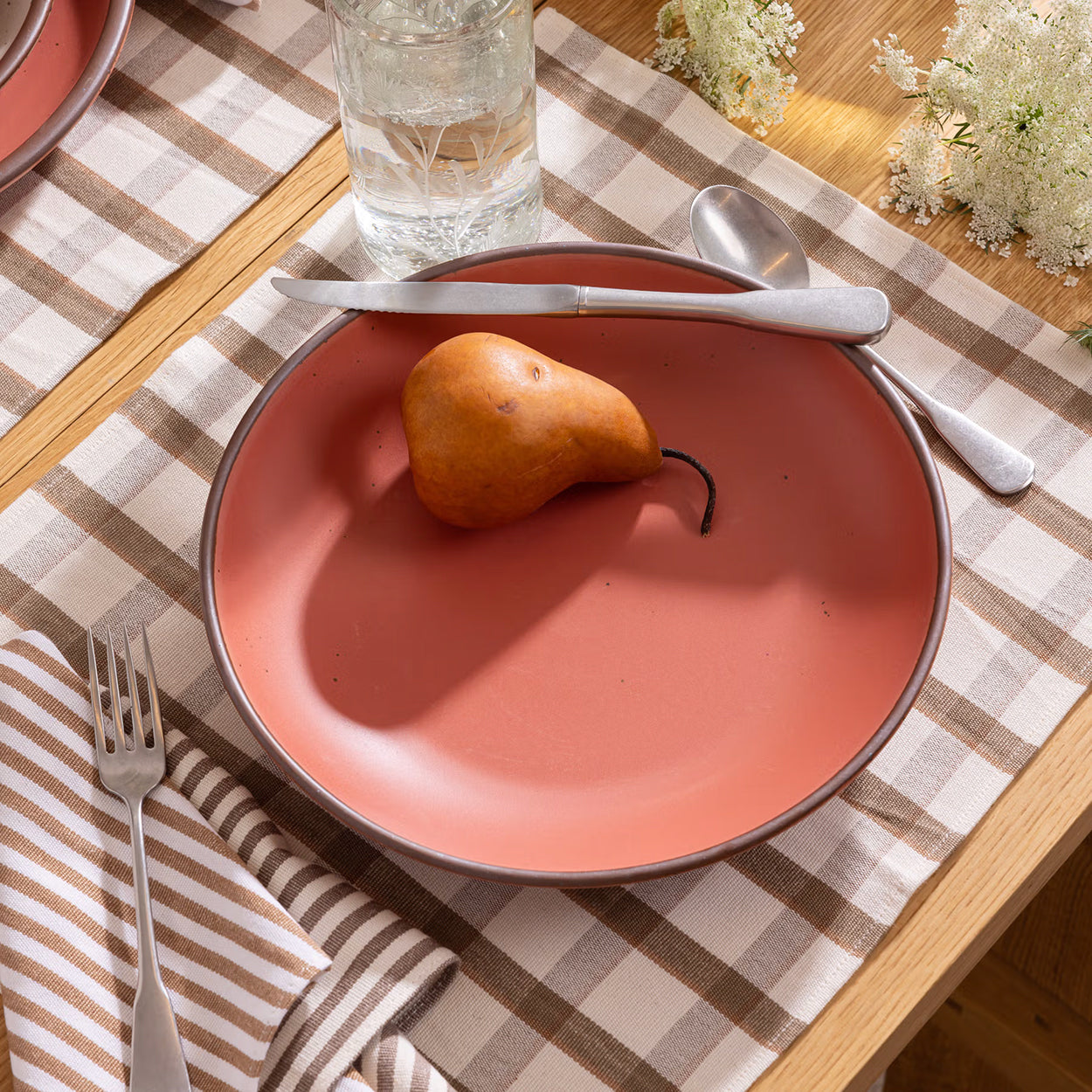 East Fork Coupe - Guava