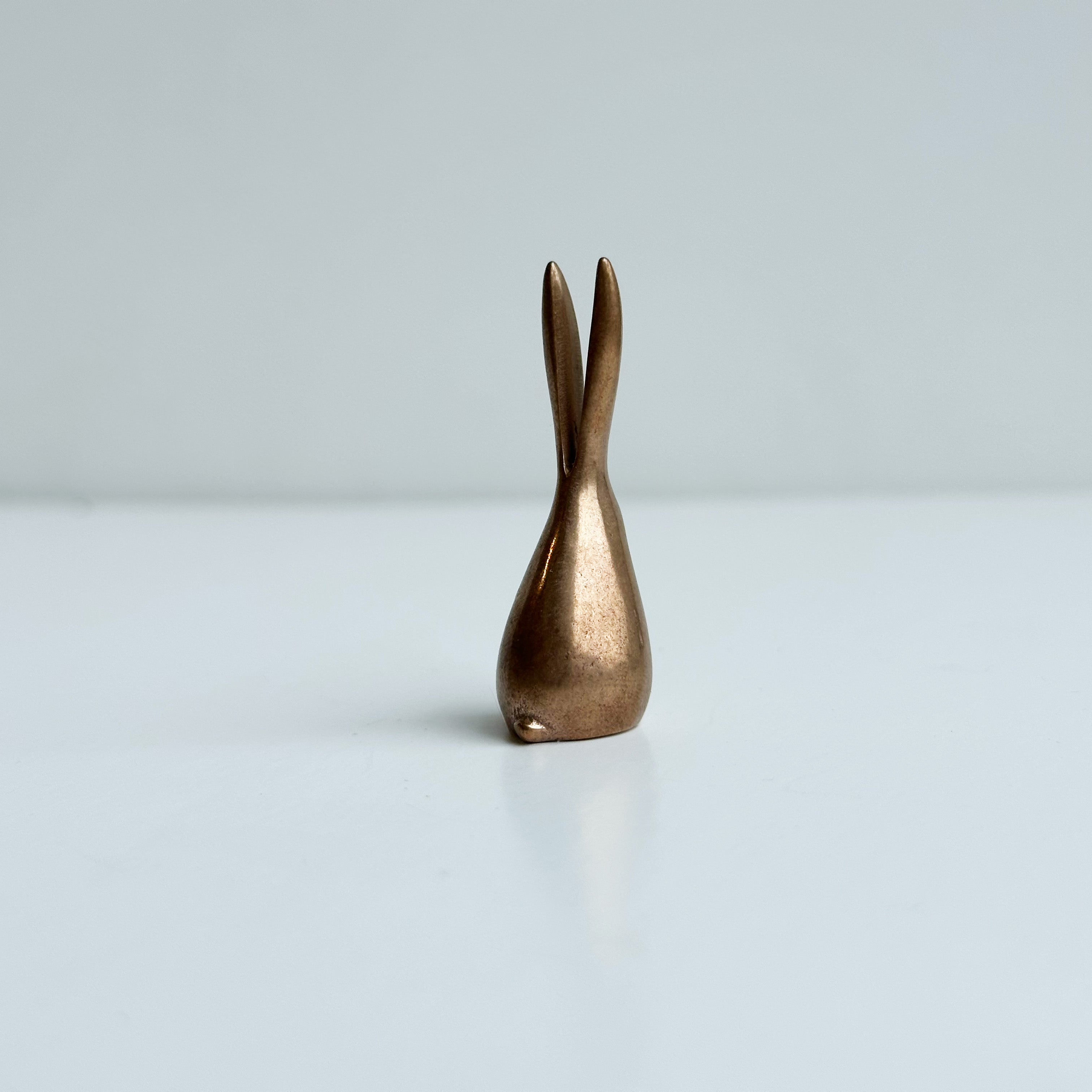 Tiny Bronze Thin Rabbit