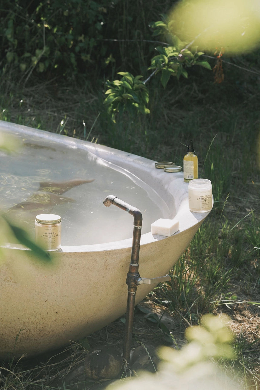 Mineral Bath Soak - Vetiver + Bergamot