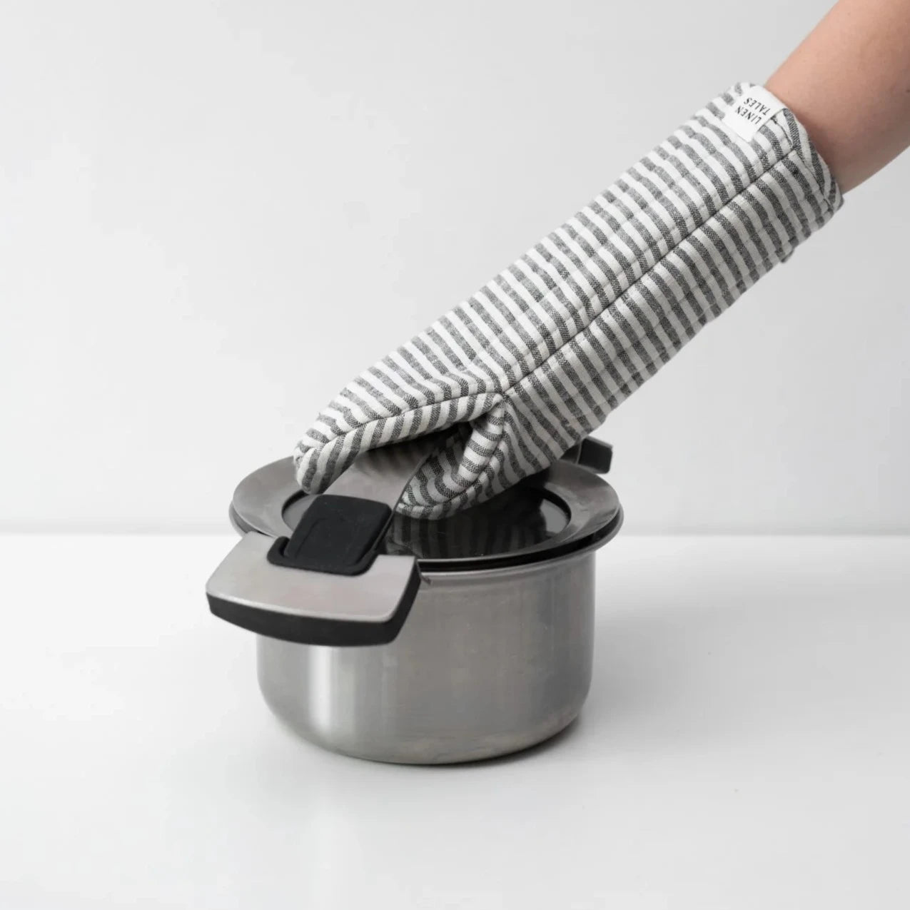 Linen Oven Mitt - Thin Black Stripes