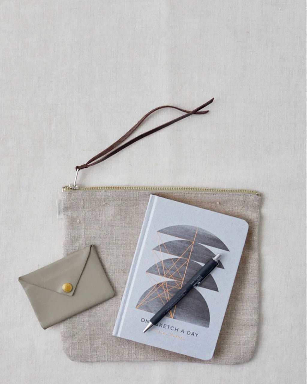 Linen "Canna" Pouch in Natural