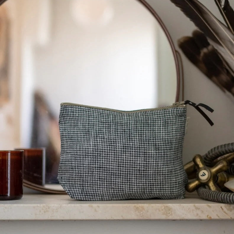 Chris Pouch (Black Houndstooth)