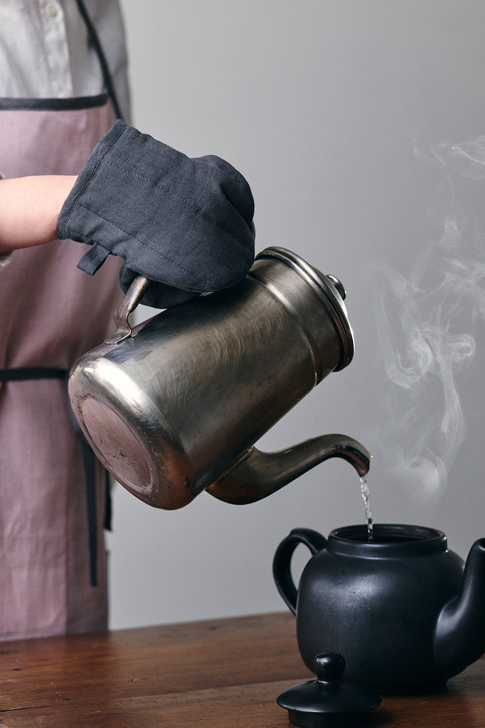 Fog Linen Oven Mitt (Charcoal)