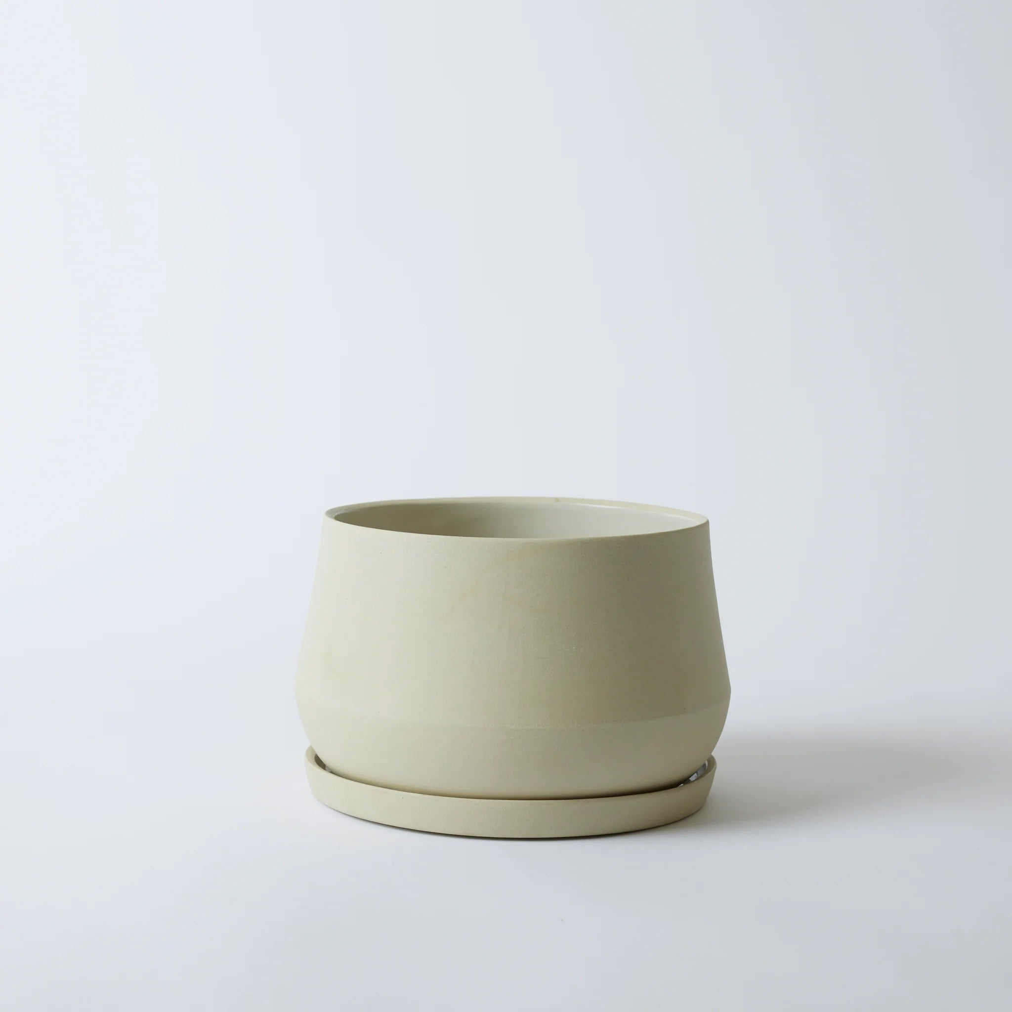 Rancho Planter in Sand