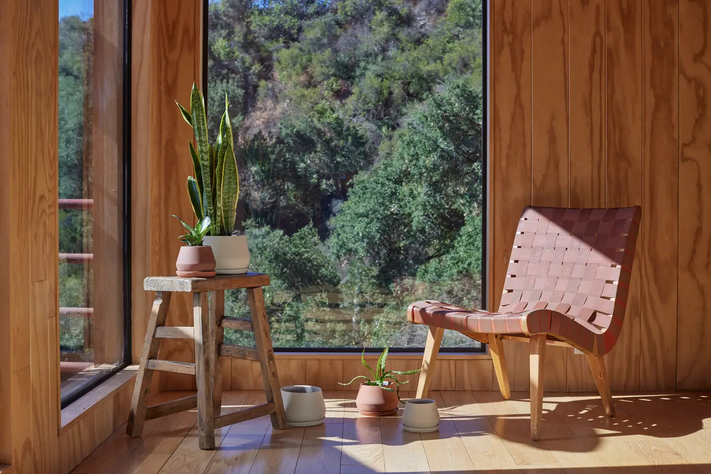 Rancho Planter in Sand