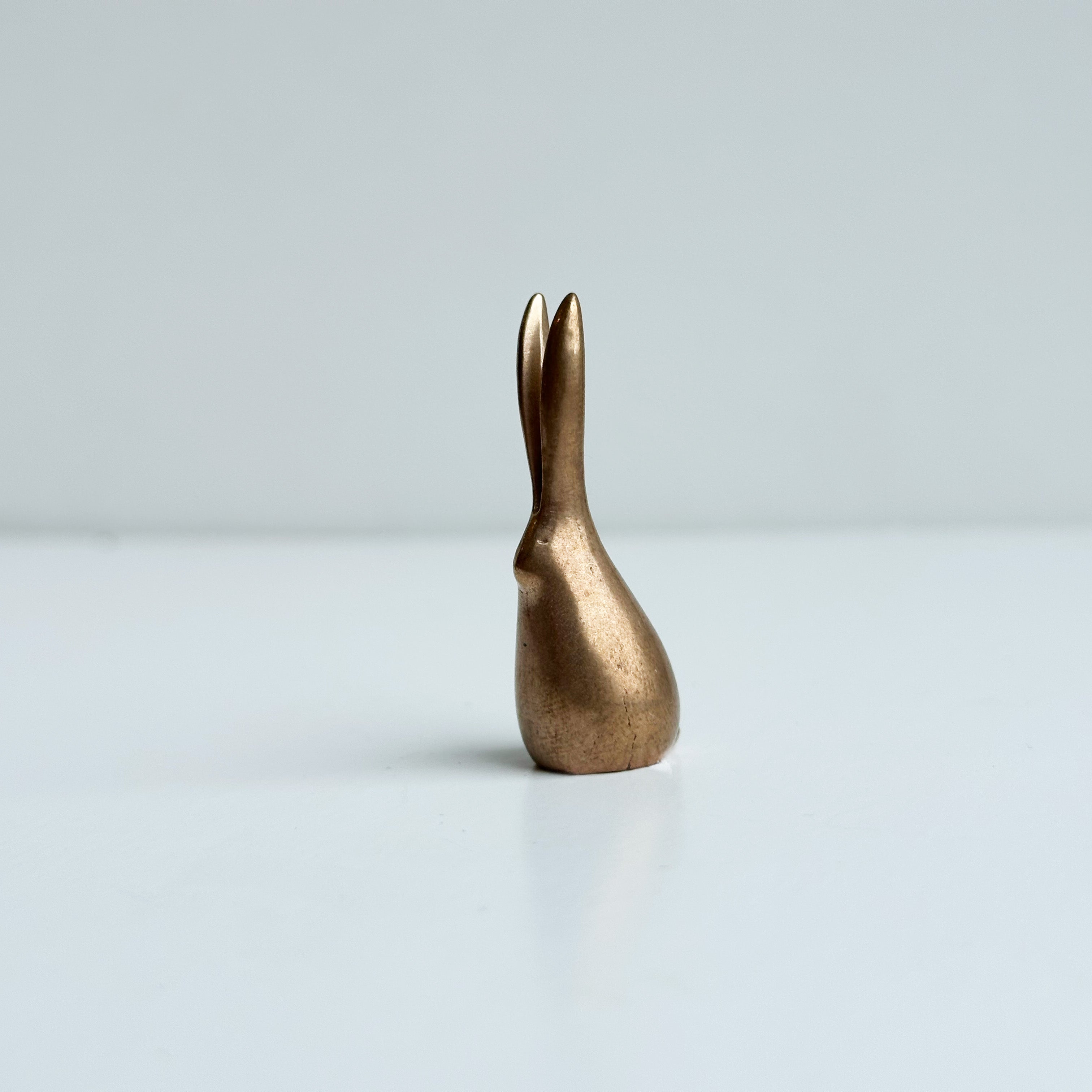 Tiny Bronze Thin Rabbit