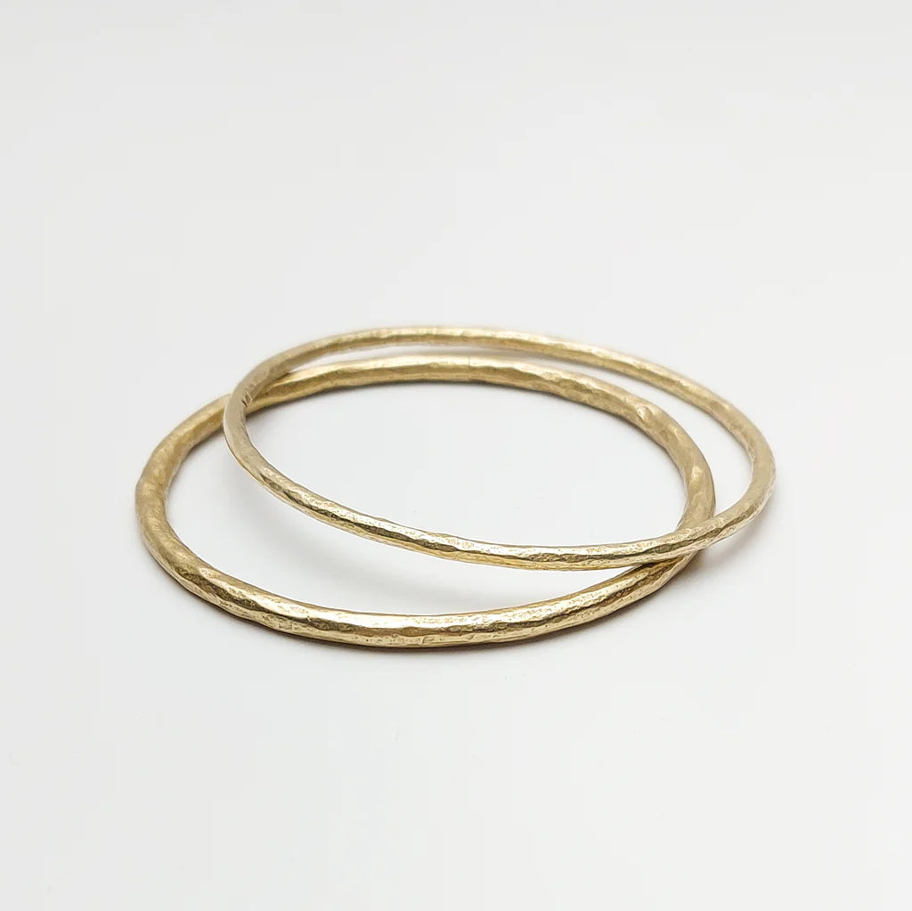 Weathered Brass Oval Bangle (Thin)