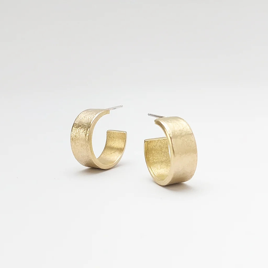Weathered Brass Wide Round Hoops