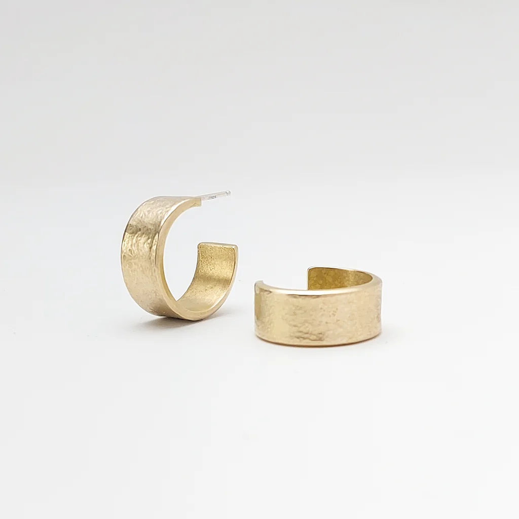 Weathered Brass Wide Round Hoops