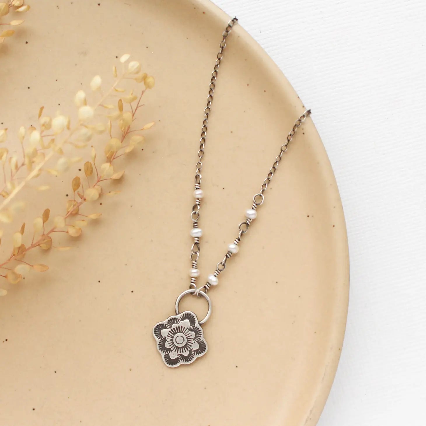 Bloom Pearl Necklace