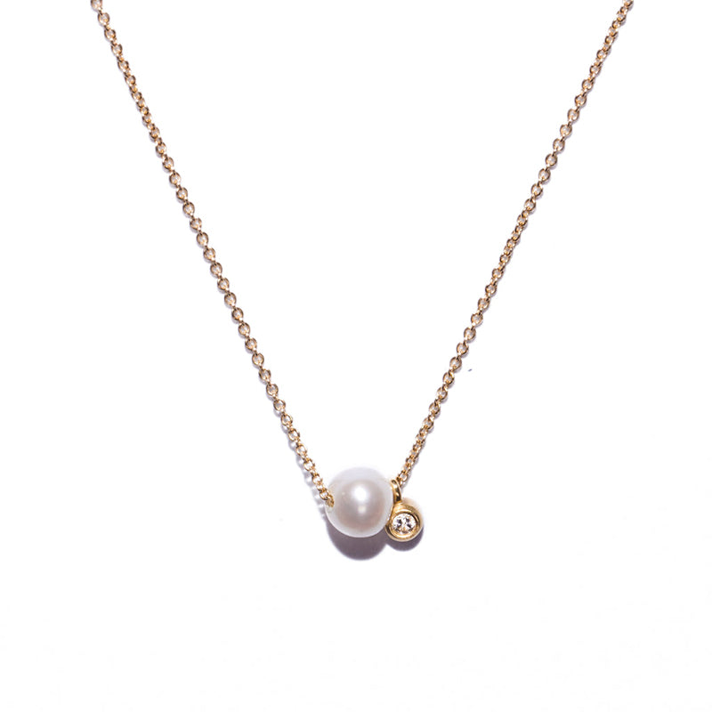 Simple Dainty Necklace w Diamond + Pearl