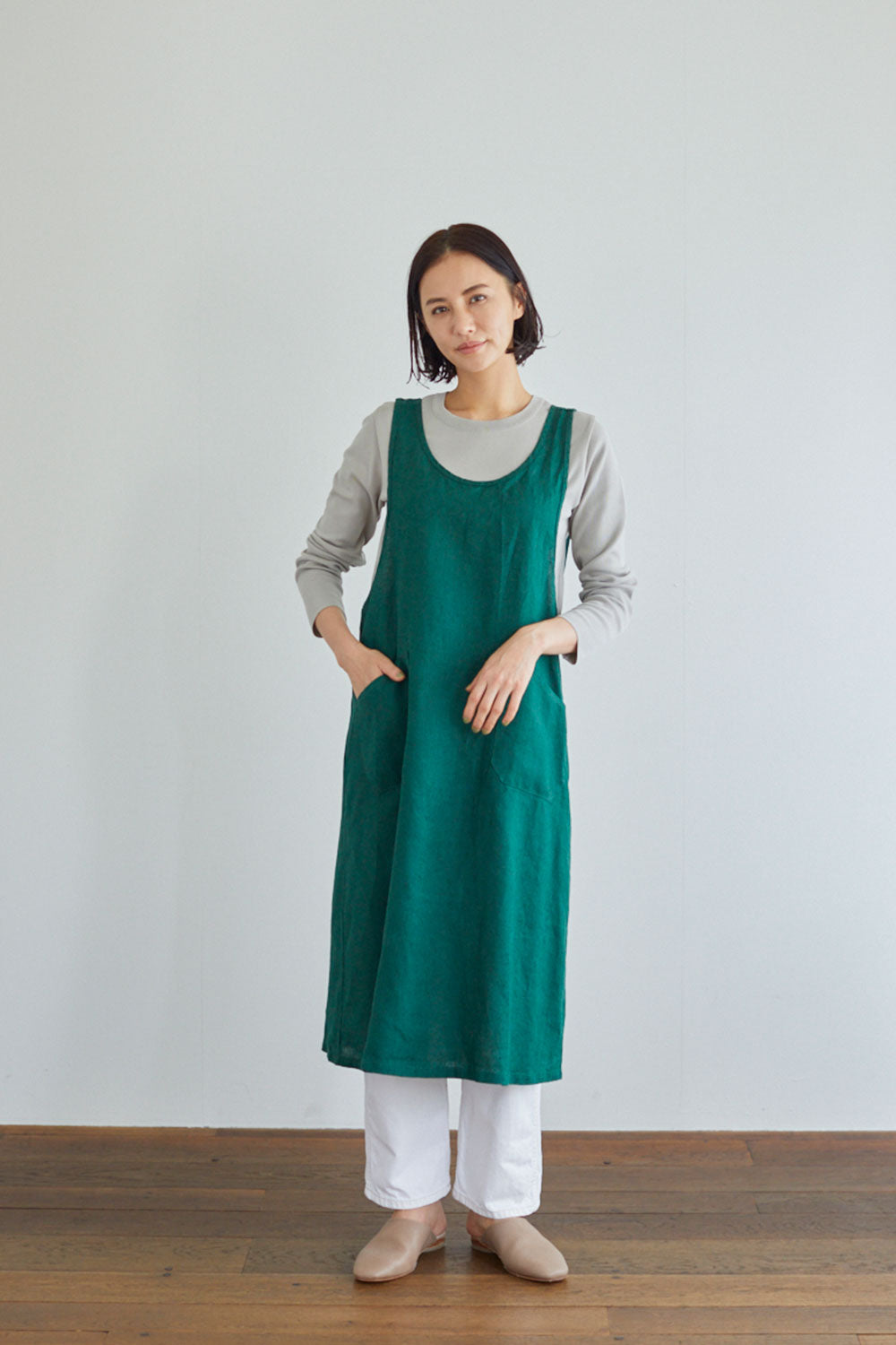 Linen Over Dress Apron (Vert Green)