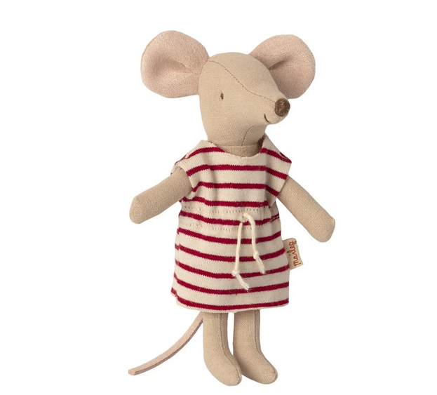 Big Sister Mouse in Matchbox