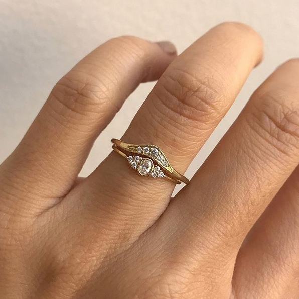 14K Oval Diamond Cluster Whisper Ring - KESTREL