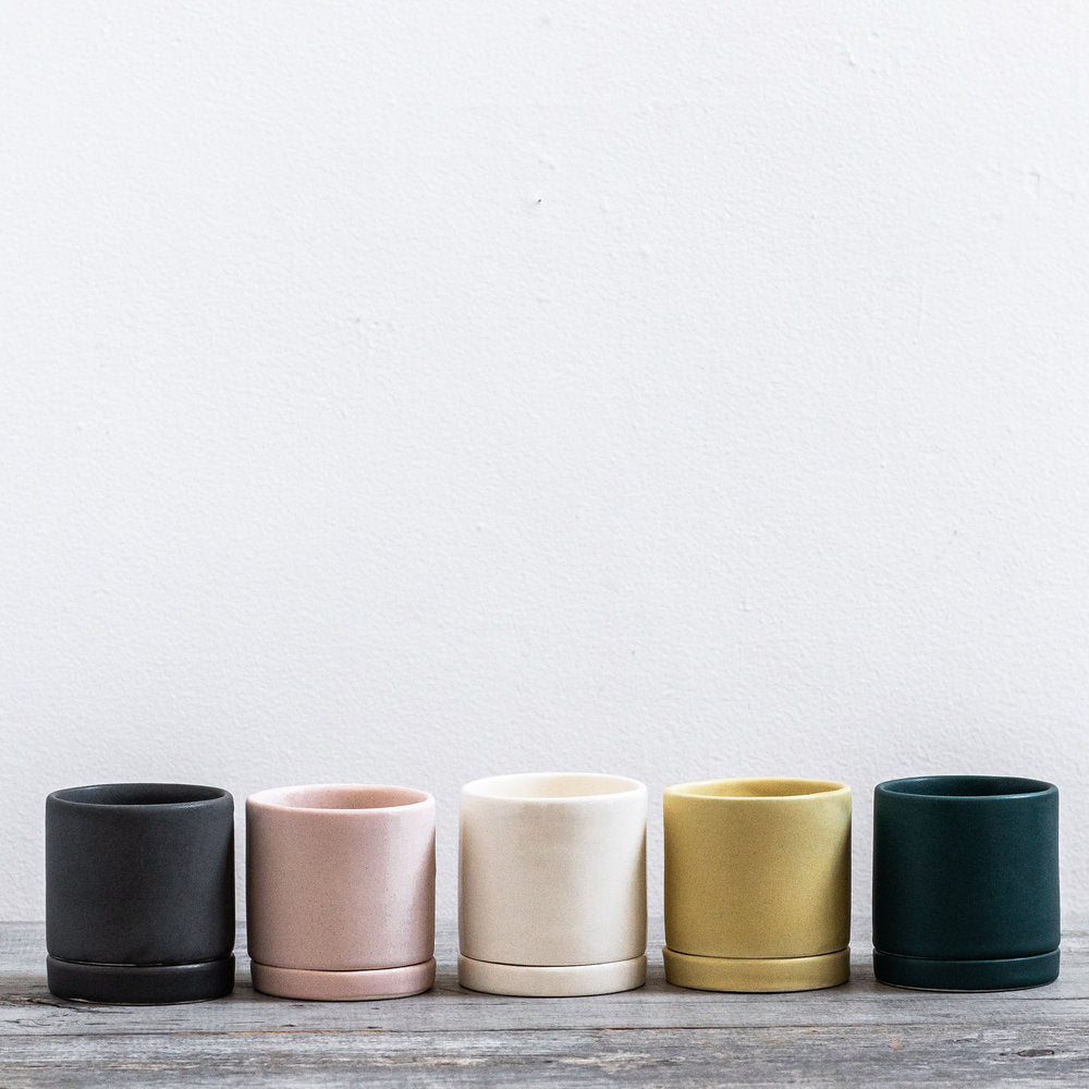 Goldenrod Yellow Round Planter - KESTREL