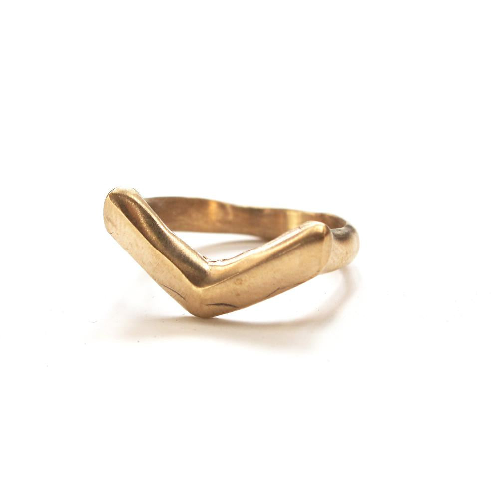 Bronze V Ring