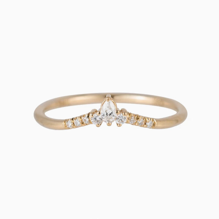 14k Diamond Peak Ring
