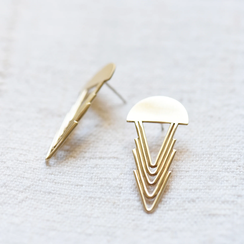 Deco Arrow Brass Studs