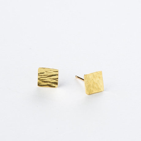 18K Hammered Square Studs - KESTREL