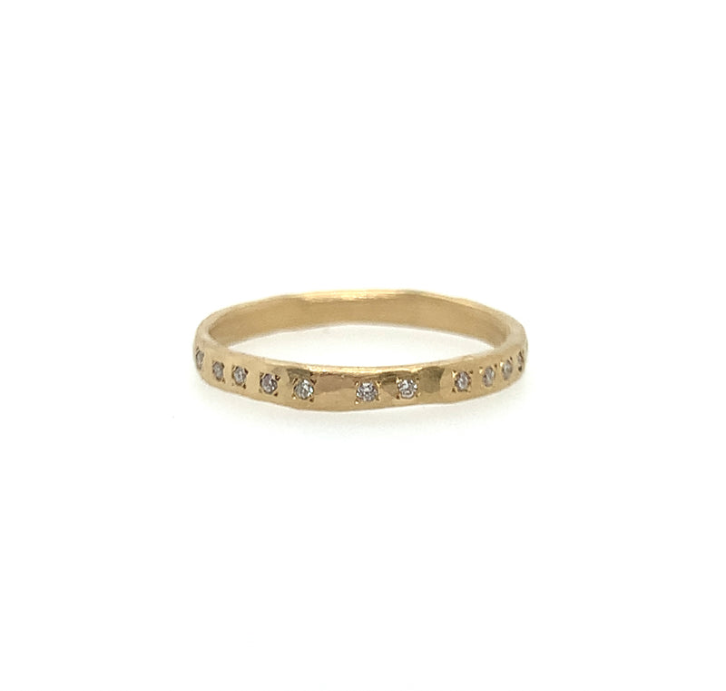 18K Hammered Sprinkle Band