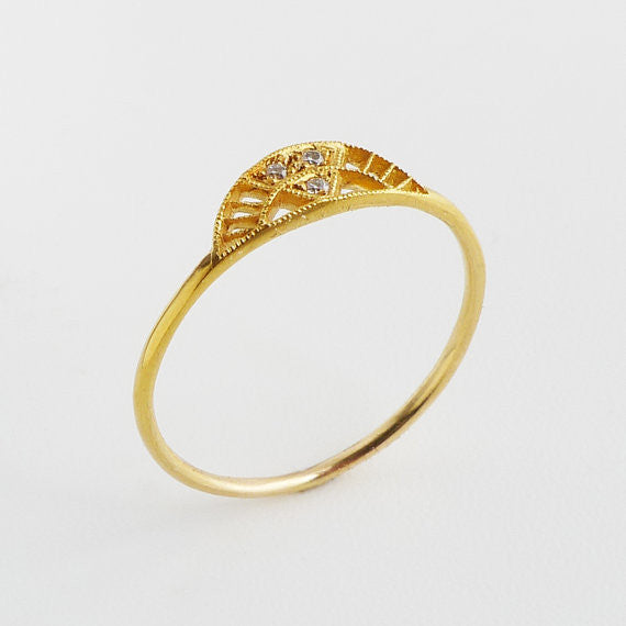 14K Archena Ring - KESTREL