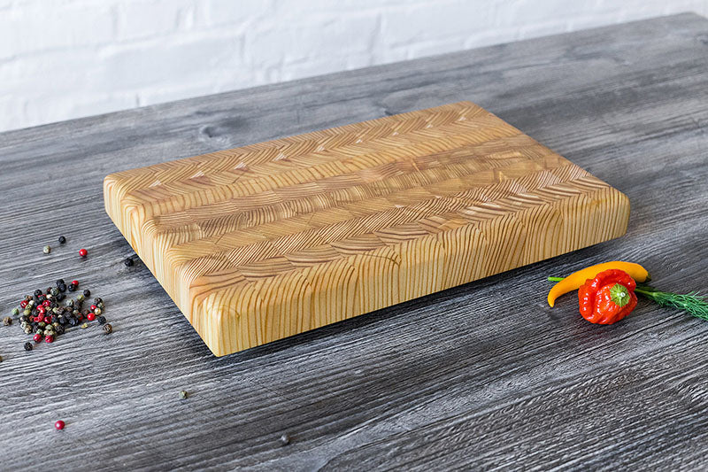 Larch Wood Cutting Board - Thumbnail 2