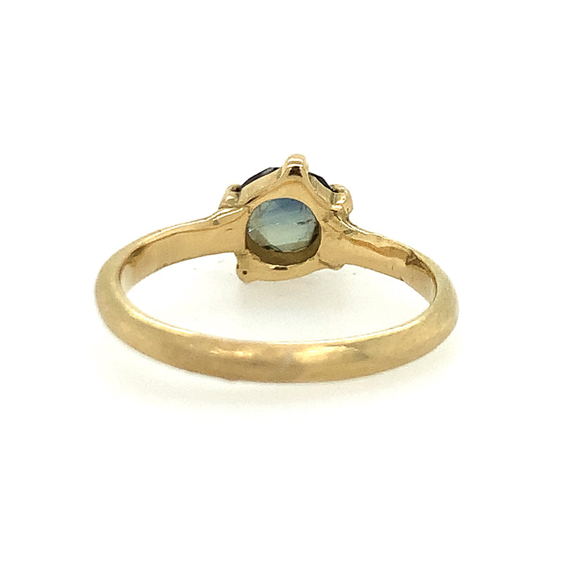 18k Neptune Umba Sapphire Ring